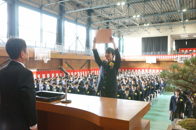 第109回高等学校卒業式を挙行 学校法人水谷学園 出雲北陵中学 高等学校