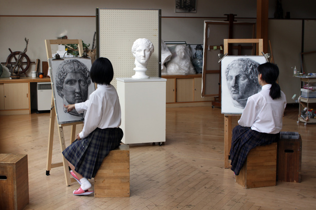 美術科 最近の授業から 学校法人水谷学園 出雲北陵中学 高等学校