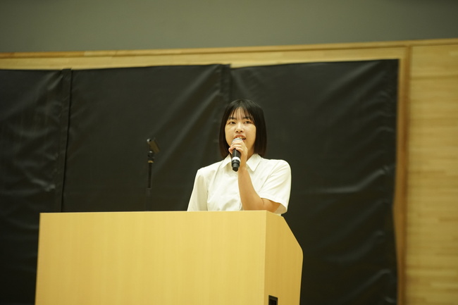 １