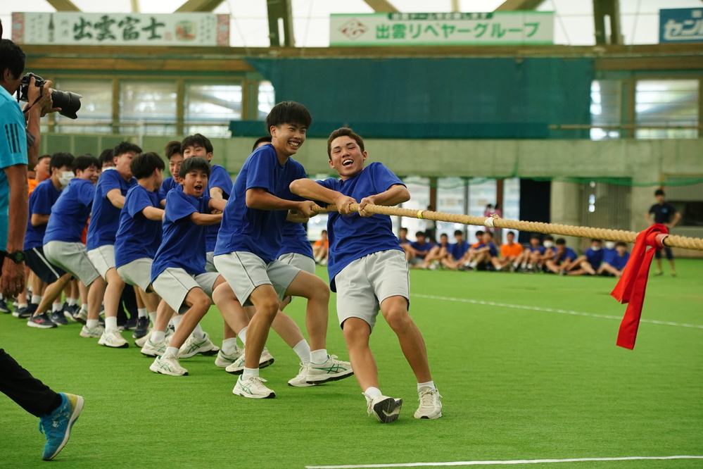 ５